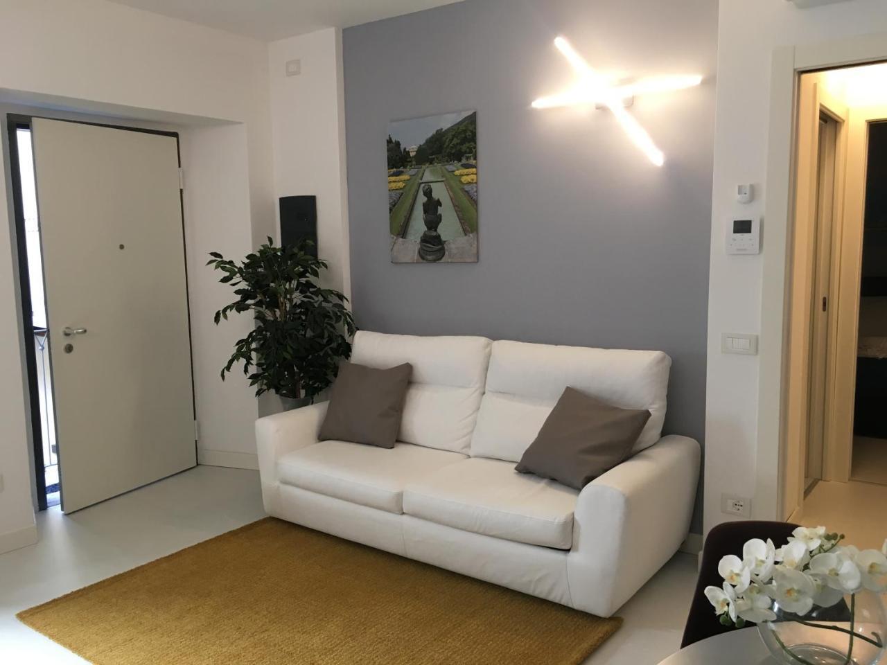 Verbania - Luxury Italy Apartments Стая снимка